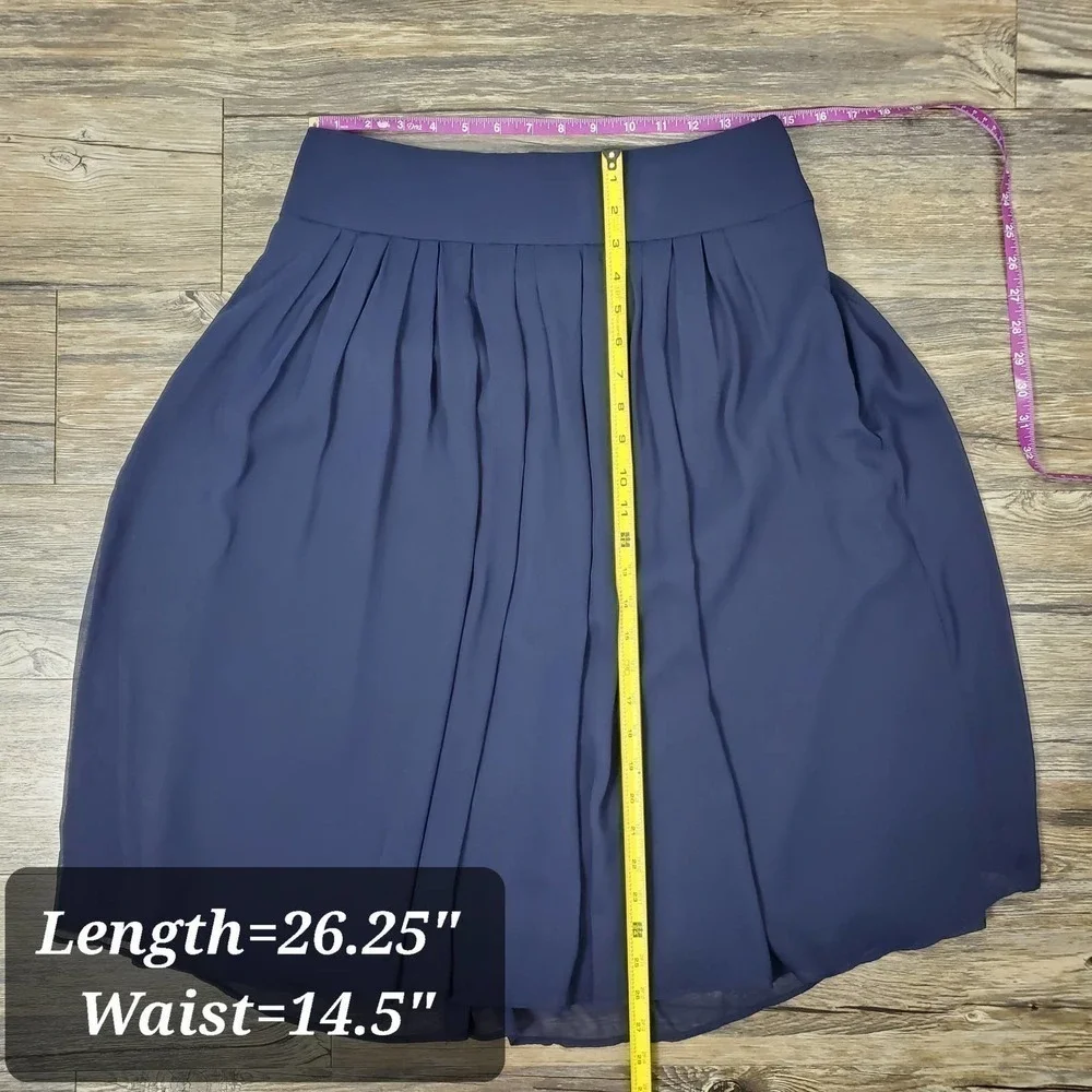 White House Black Market Soft Pleated Navy Blue Chiffon Business Skirt Size 8